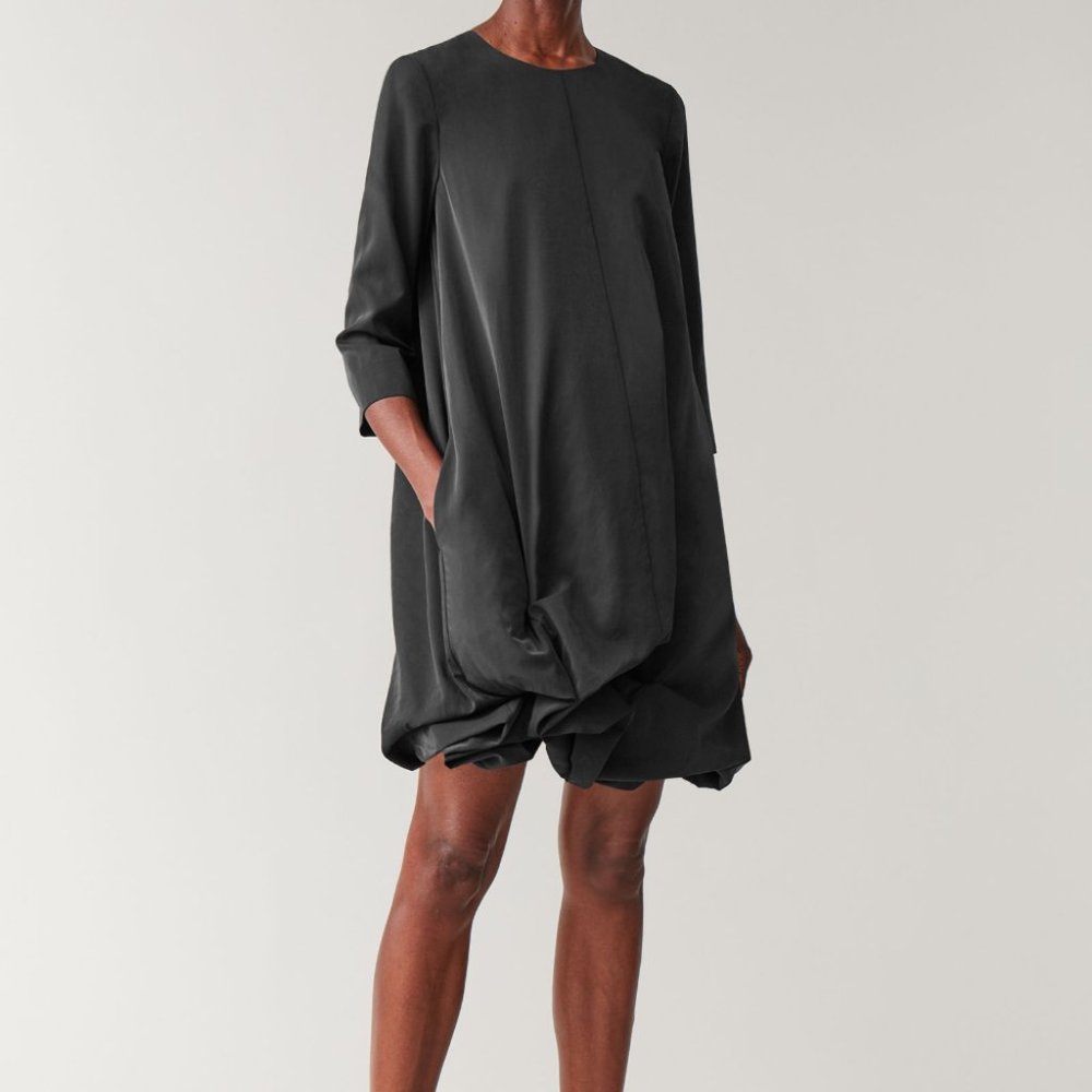COS LONG-SLEEVED GATHERED-HEM DRESS